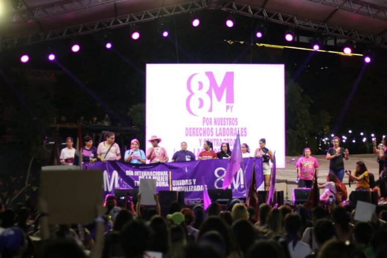 Día Internacional de la Mujer: así fue la marcha del 8 de marzo en Asunción