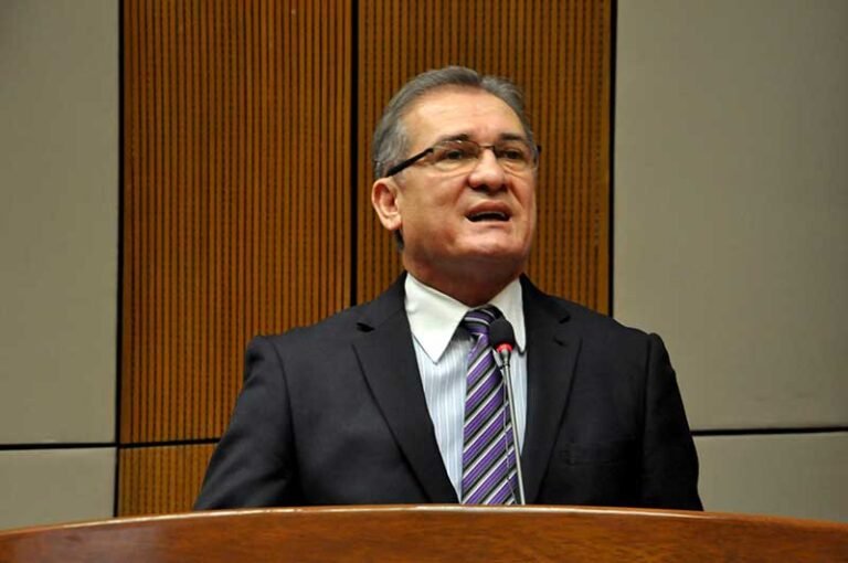 Emiliano Rolón, Fiscal General del Estado, responde al senador Nakayama