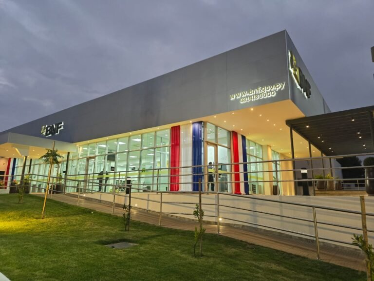 BNF inaugura nueva sede en la localidad de Tomas Romero Pereira