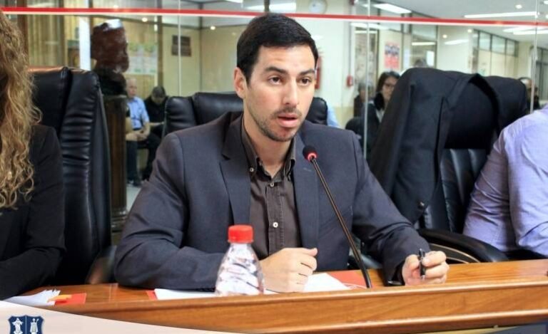 Futuro de las arcas municipales: «Va a seguir empeorando esta situación económica», según el concejal Grau