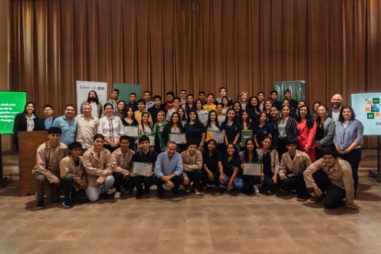 Atención, jóvenes de Concepción, Caaguazú y Central: se amplia el periodo de inscripciones para las Becas del proyecto Alcanza