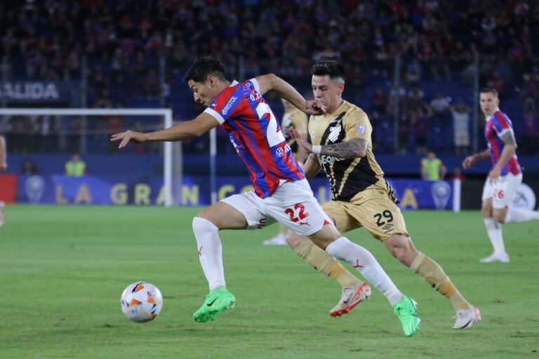 Cerro Porteño igualó con Paranaense en la ida de los playoffs de Copa Sudamericana