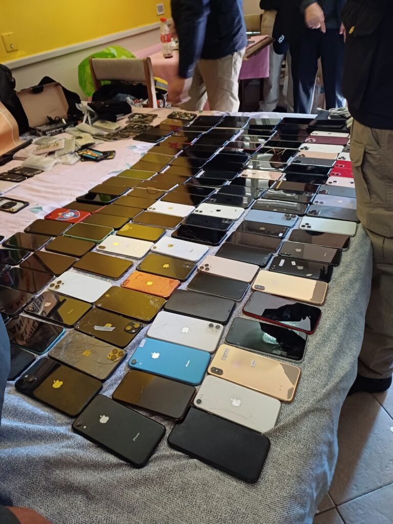 Ciudadano colombiano fue detenido con 176 celulares en el hotel Armele de Asunción