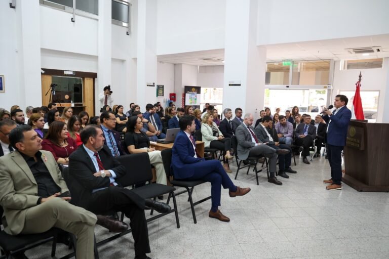 Che Róga Porã: Ministro socializa detalles del emblemático programa, en el Consejo de la Magistratura