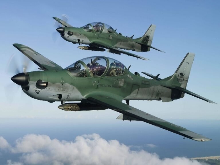 Gobierno paraguayo está en proceso de adquirir seis aviones Super Tucano y nuevos radares del Brasil