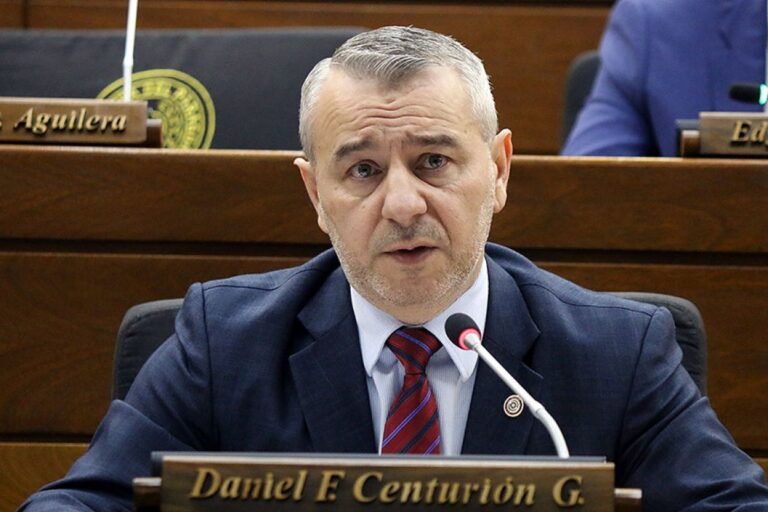 Daniel Centurión solicita informe al MOPC sobre la Avenida Artigas y plantea proyecto de seguridad ciudadana