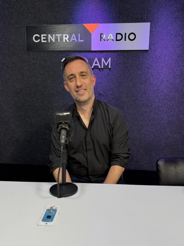 La consultoría política bajo presión: entre la fragmentación electoral y el nuevo liderazgo