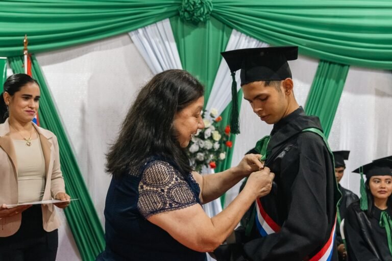 Belén gradúa a jóvenes emprendedores rurales formados con un modelo educativo autosostenible