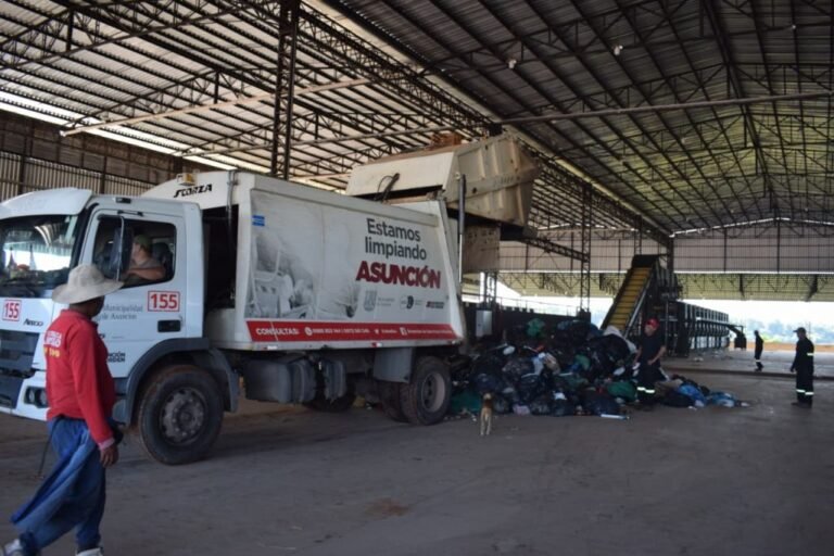 Paraguay impulsa su primera planta de segregación de residuos sólidos urbanos en Cateura