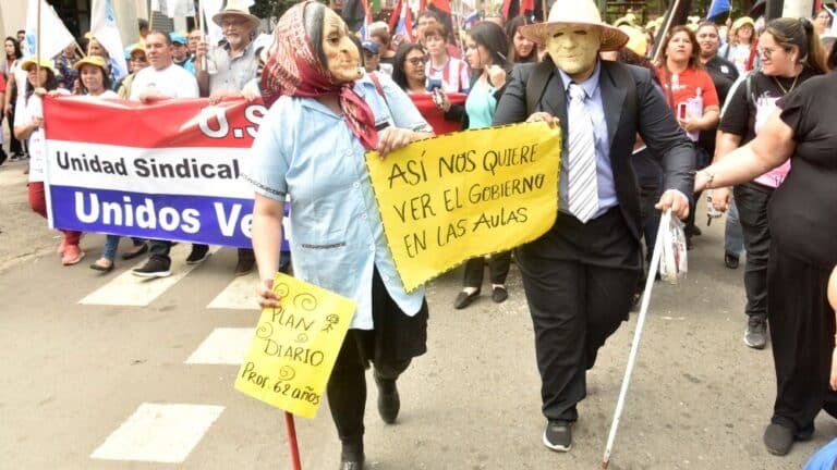 Docentes advierten que no iniciarán clases si no hay diálogo jubilatorio.