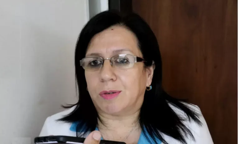 Gremio de enfermería se moviliza contra reforma de la Caja Fiscal y exige cambios estructurales