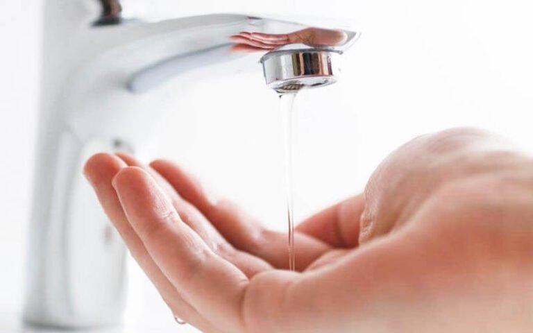 Apagón deja sin agua a miles de usuarios por falta de generadores en la ESSAP