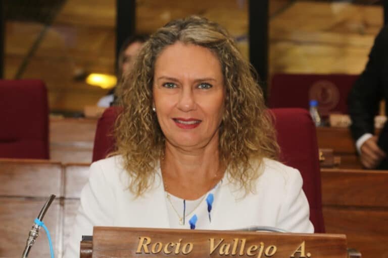 Rocío Vallejo cuestiona cambios a la Caja Fiscal y apunta también contra la gestión del IPS