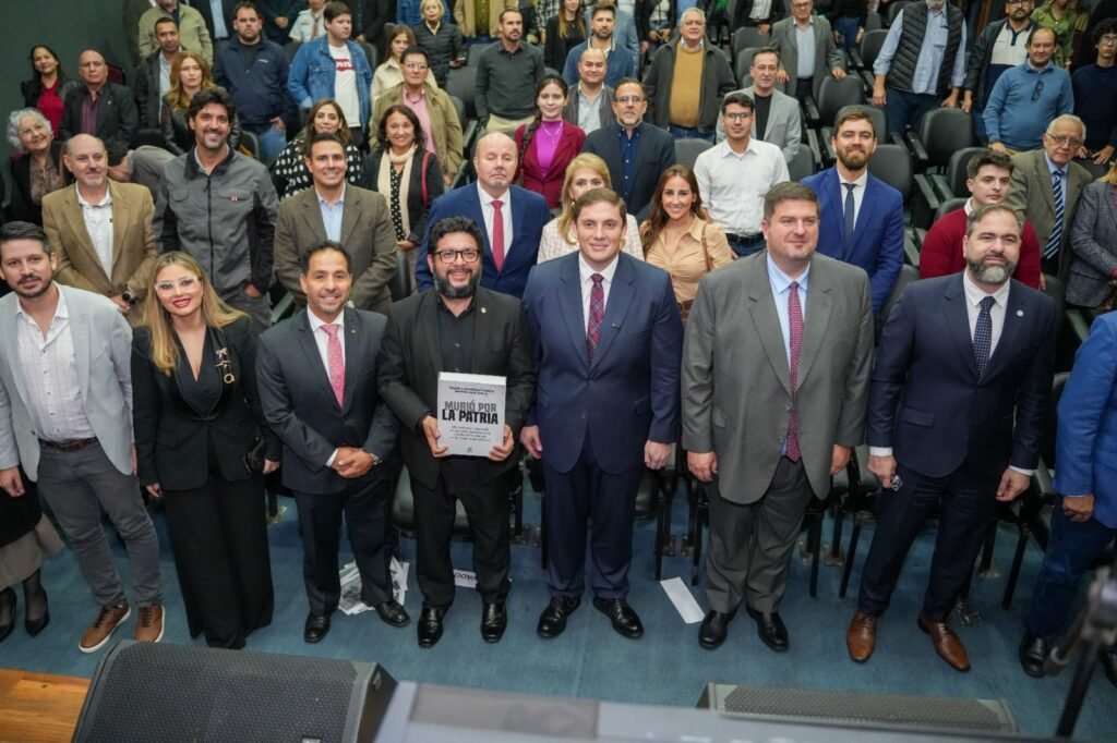“Murió por la patria” de Fabián Chamorro: un libro en homenaje a la memoria paraguaya