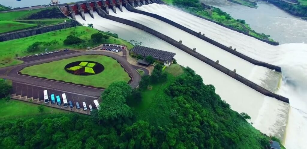 “El día que el río rugió” El libro que narra la historia detrás de Itaipú