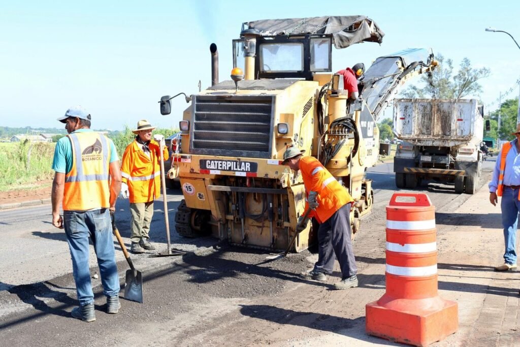Impulsan reglamentaciones para aliviar la deuda y reactivar las obras públicas en Paraguay
