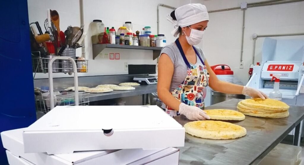 “No hay falta de trabajo, hay falta de mano de obra”, afirma Tavella