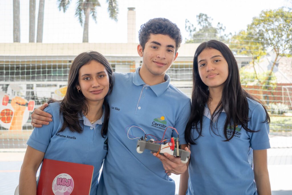 Innovabot 2026: concurso desafía a jóvenes a crear robots para resolver problemas reales