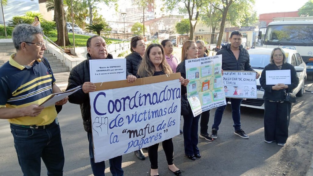 Mafia de Pagarés: Víctimas anuncian encadenamiento masivo frente a la Corte  