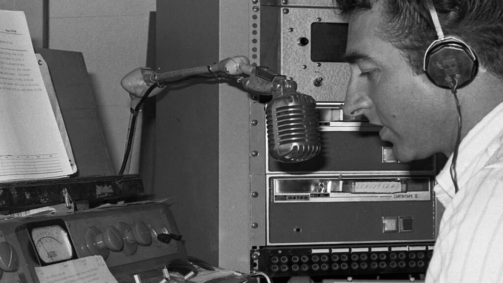 ¡Feliz día del locutor paraguayo! La voz que informa, acompaña y emociona