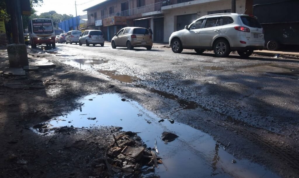 Fernando de la Mora: denuncian abandono y exigen intervención urgente de calles