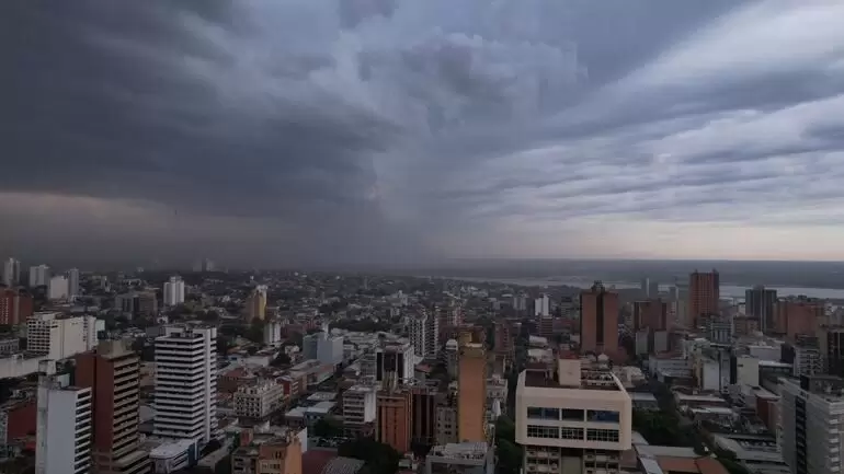 Meteorología advierte vientos fuertes de hasta 90 km/h: piden extremar precauciones hasta el sábado