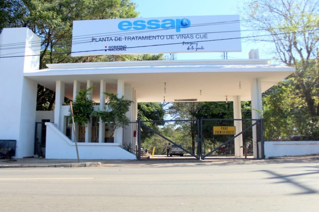 Lambaré llena de baches: exintendente atribuye deterioro de calles a obras inconclusas de Essap
