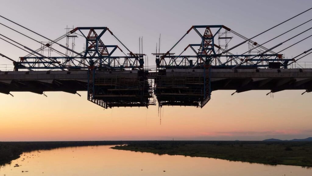 Puente Bioceánico unirá esta semana sus dos extremos y alcanzará un hito histórico