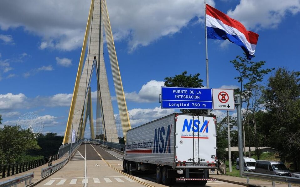 Puente de la Integración: Codefran advierte que tránsito pesado agravará caos en Presidente Franco