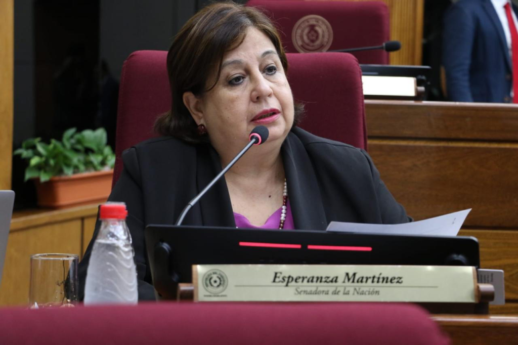 Esperanza Martínez pide al Gobierno priorizar Salud y propone «reforma tributaria con justicia tributaria”