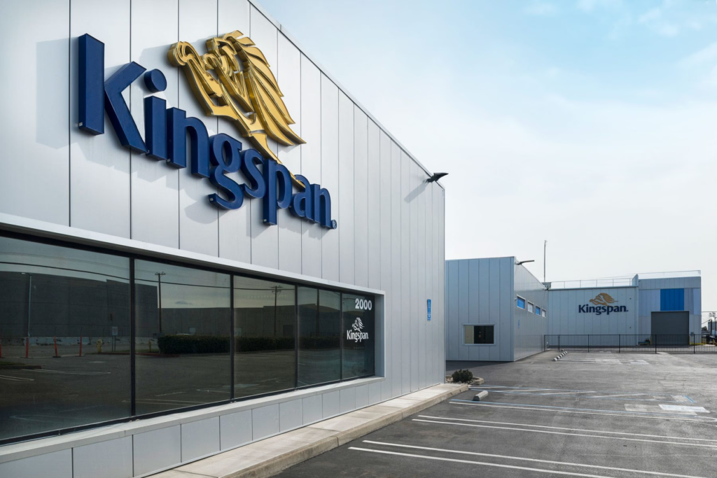 Kingspan Paraguay apuesta por construcción sostenible y amplía su producción nacional