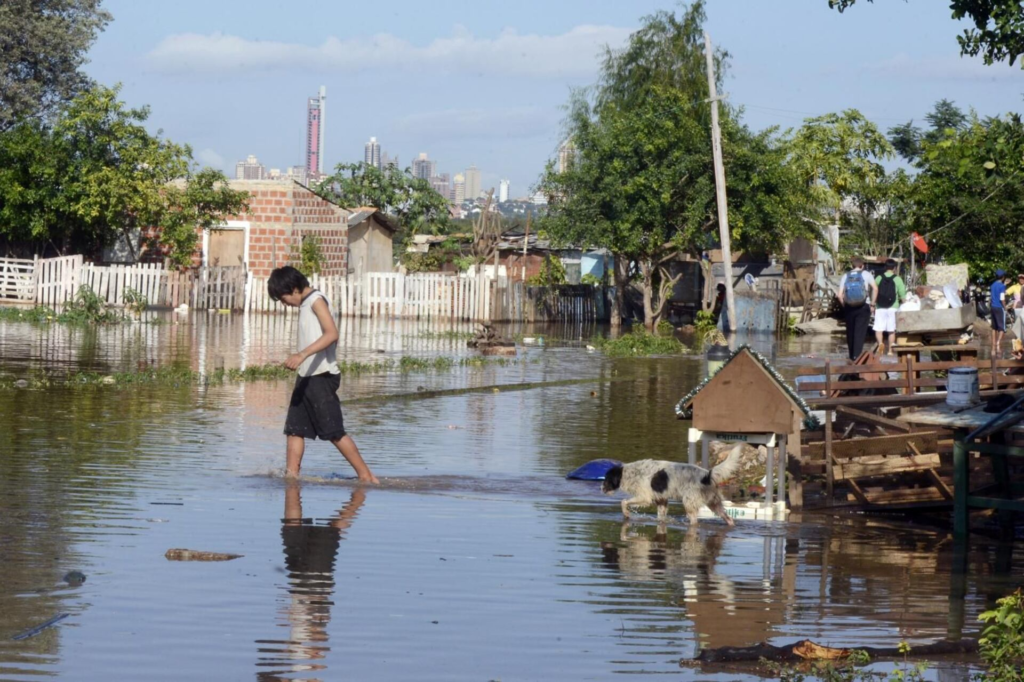 El Niño intensificaría lluvias entre octubre a marzo y subirá temperaturas, advierte investigador
