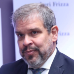 Exministro de Hacienda analiza el PGN 2027 y ve riesgos en dólar, recaudación y déficit