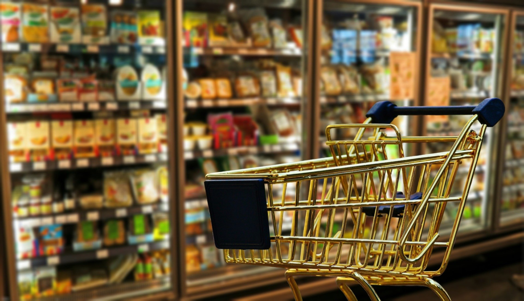 Supermercados ven estabilidad de precios, menor ritmo de consumo y se oponen a más impuestos