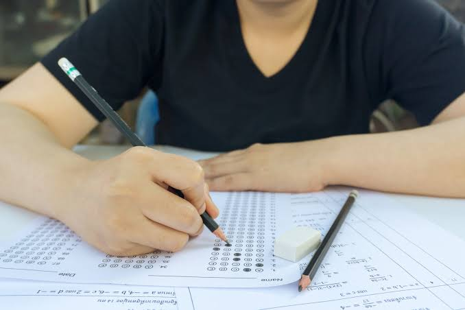 Paraguay nuevamente aplazado en pruebas PISA 2025: solo 1 de cada 10 estudiantes pasa matemáticas