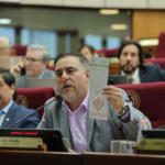 Senador cuestiona rechazo de auditoría a máquinas de votación y advierte sobre fallas detectadas