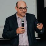 Víctor Raúl Benítez: Disputa del poder es por “la captura del Estado por parte de grupos económicos”