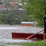 Inundaciones en Ciudad del Este afectan a mil familias y obligan a evacuaciones